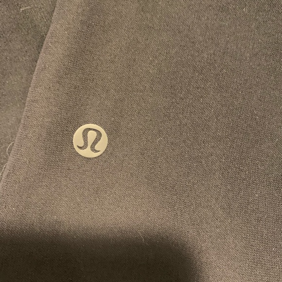 🚨FLASH SALE 🍋NWT LULULEMON ON THE FLY SKIRT - Picture 4 of 4